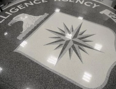 Η CIA αρνείται ότι πούλησε πληροφορίες στην Ρωσία για τον Τραμπ